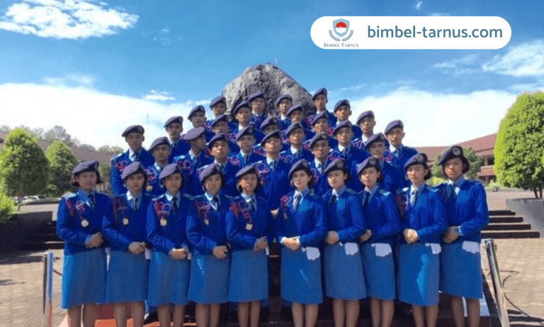 Seragam SMA Taruna Nusantara